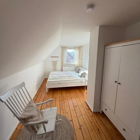 Haus Am Mit Gaestehaus Semesterbostad Neustadt-Glewe